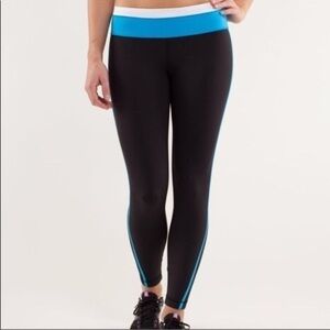 Lululemon Run: Pace Tight leggings reflective Black Beach Blanket Blue White 6